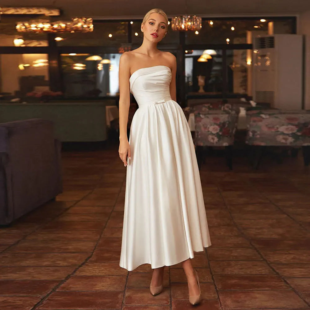 Back Lace-Up Women's Short Wedding Dress Back Lace-Up Women's Short Wedding Dress