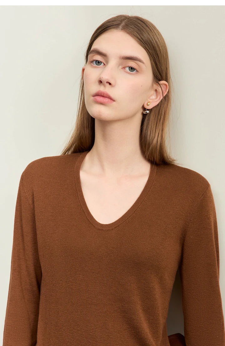 U-neck Women's Slim-fit Shirt