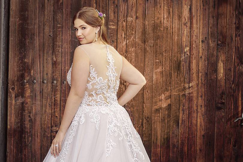 Expert Tips for Finding Affordable Plus Size Bridal Dresses | All For Me Today