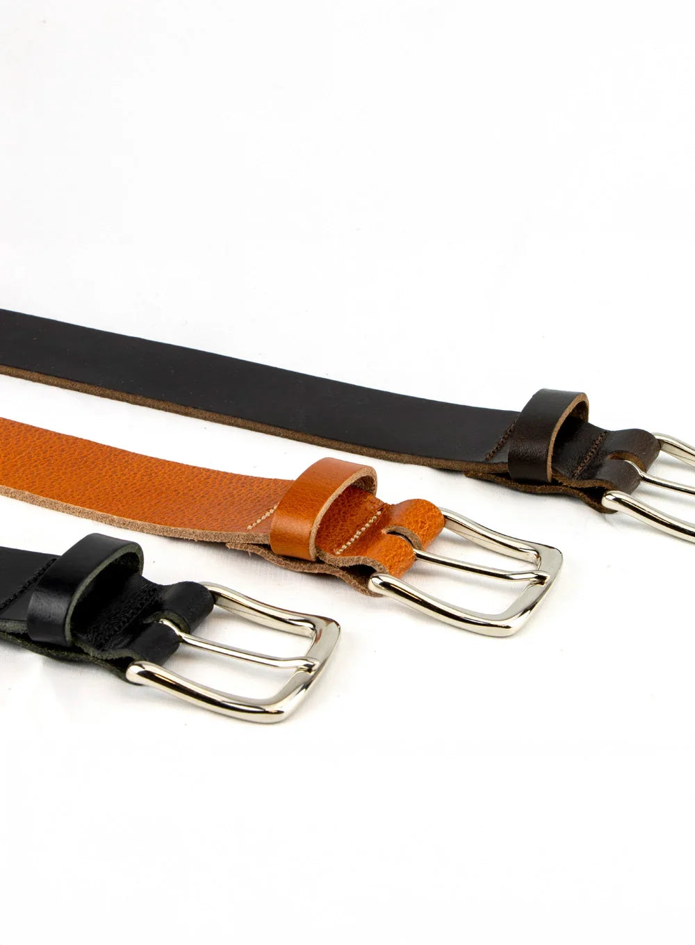 How to Match Your Leather Belt with Men's Footwear and Suits