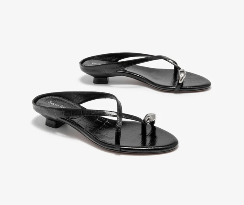 Cross Strap Sleek Leather Sandals