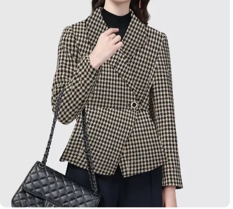 Refined Woolen Short Blazer