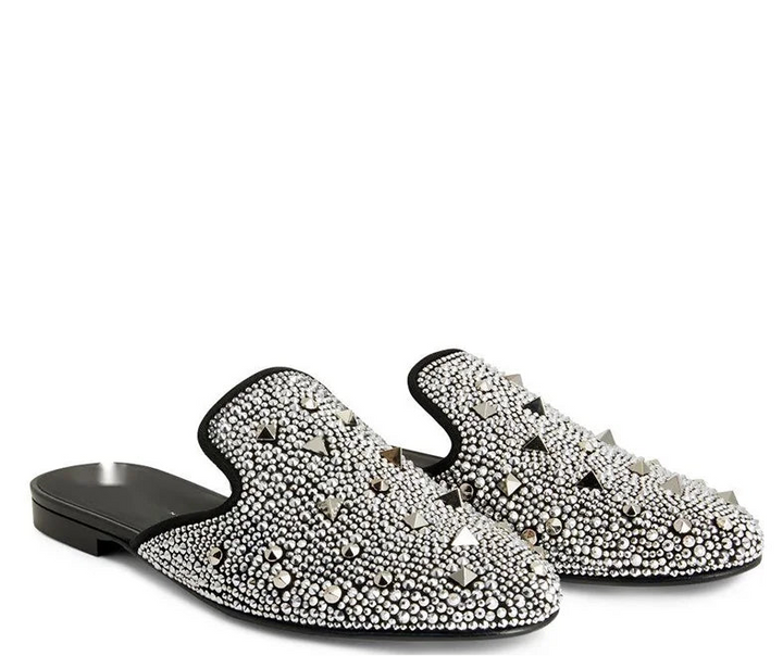 Trendy Rivet-Studded Flat Shoes