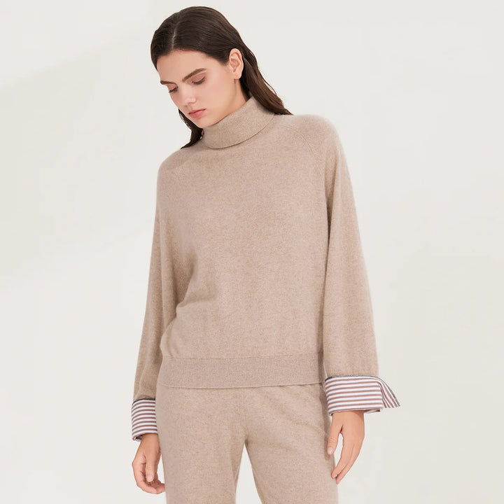 Relaxed Fit Cashmere Turtleneck Sweater