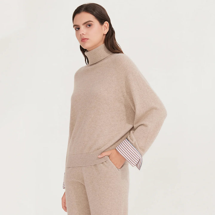 Relaxed Fit Cashmere Turtleneck Sweater