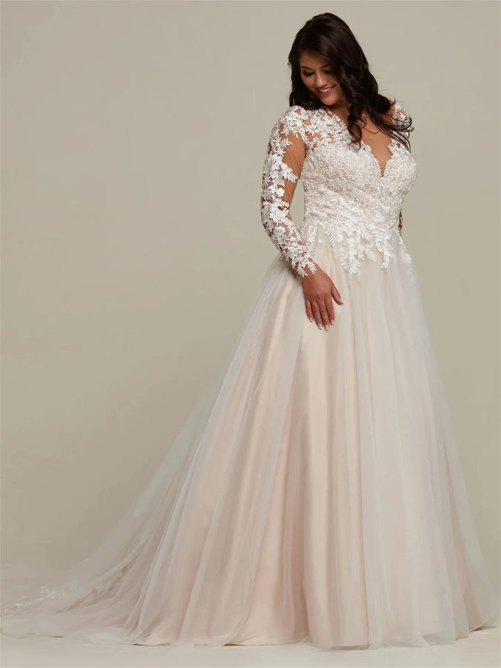 Exquisite Appliques Plus Size Wedding Gown
