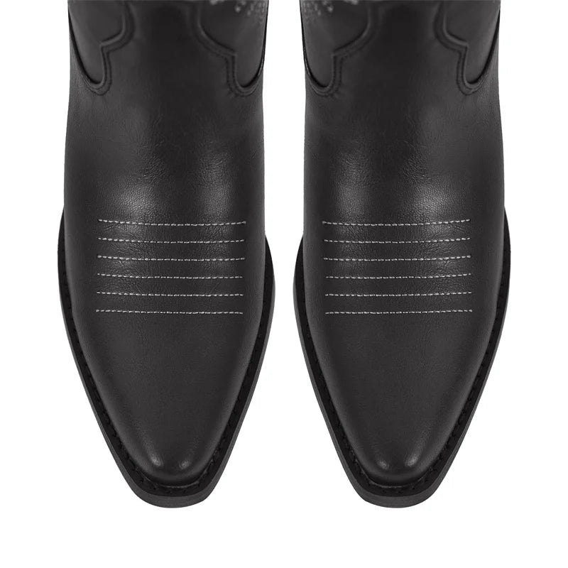 Fashionable Embroidered Cowboy Boots