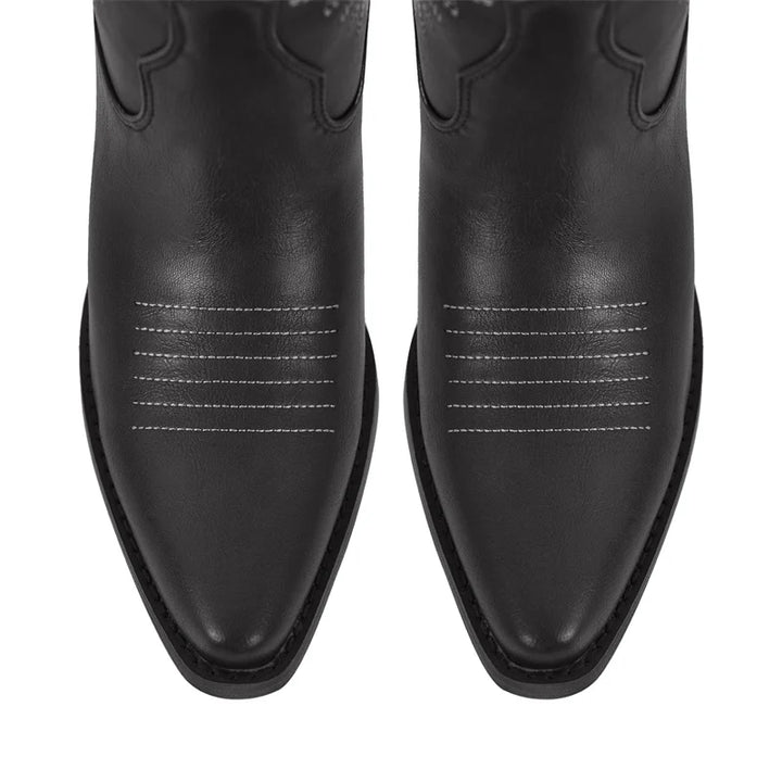 Fashionable Embroidered Cowboy Boots