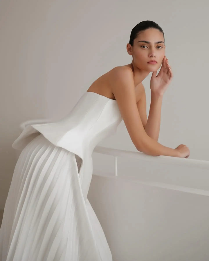 Elegant Silk Pleated Skirt Bridal Dress