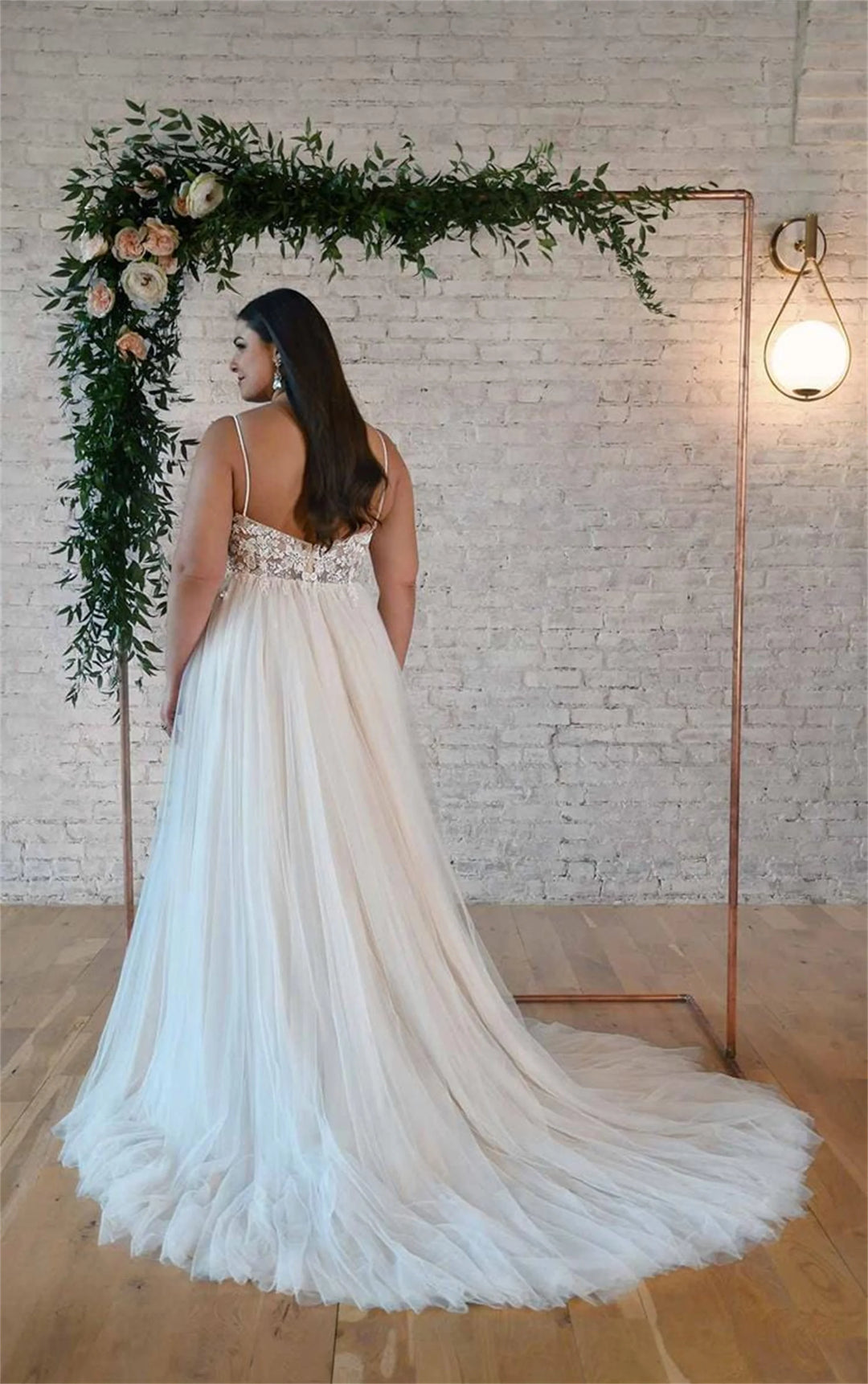 Exquisite Appliques Lace Bridal Dress