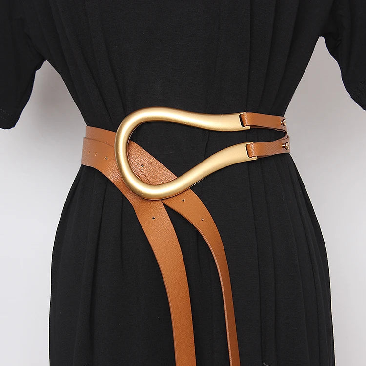 Wide genuine leather women’s belt with gold-tone heart-shaped buckle, tan strap