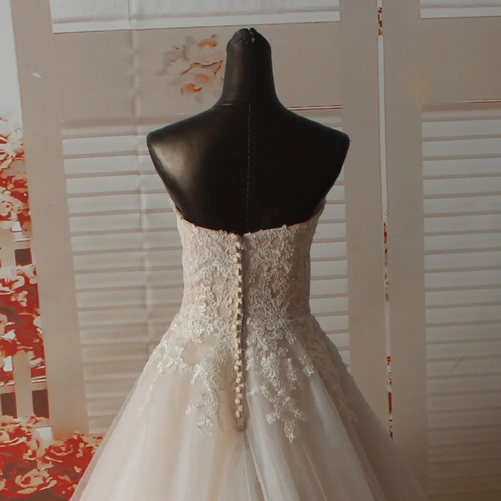 Applique Wide Hemline Wedding Dress