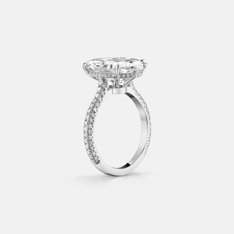 Luxury Oval Moissanite Ring