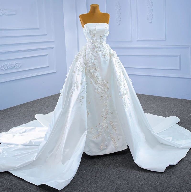 Refined Tube Top Appliques Bridal Gown