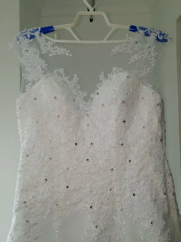 Modern Lace A-Line Wedding Dress