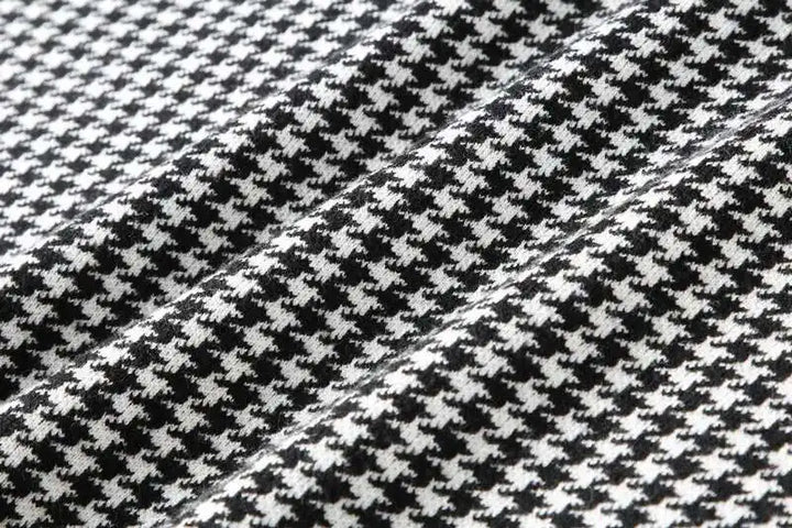 Men’s black-and-white houndstooth knit T-shirt, textured pattern