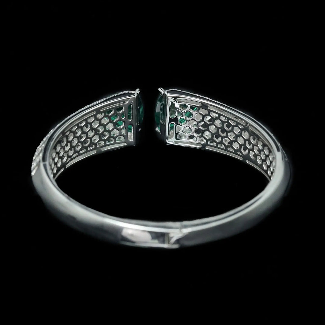 Synthetic Emerald Art Fashion Bangle