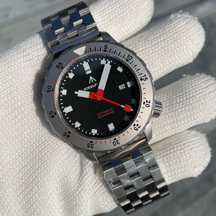 Luminous Fashion Mechanical Wristwatch