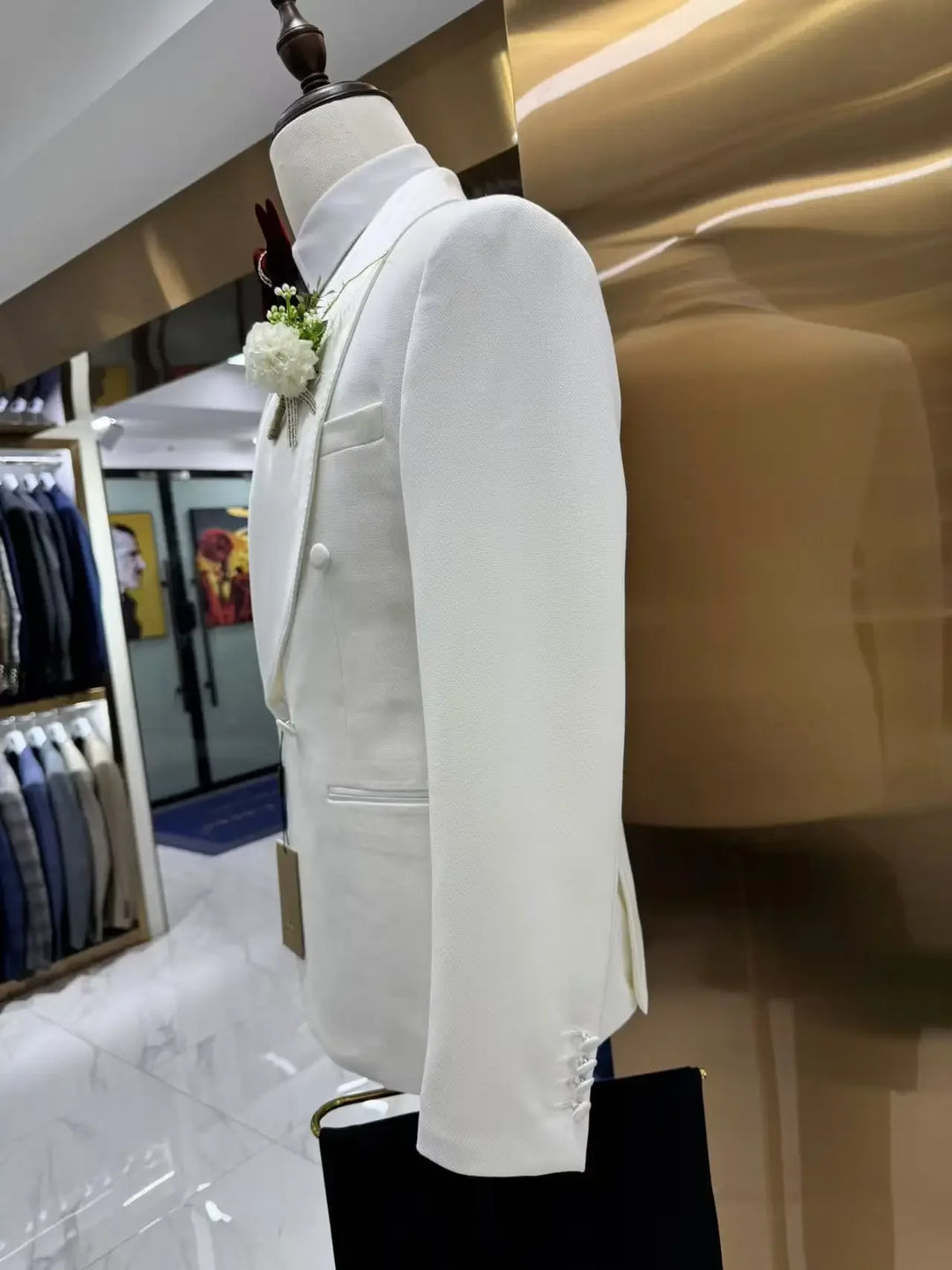 Elegant Lapel Shawl Men's Wedding Suit