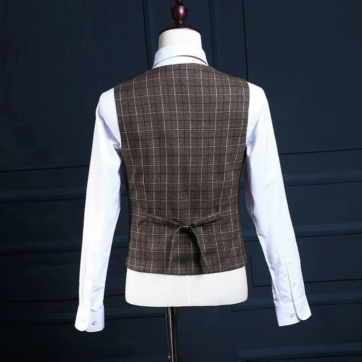Regal 3-Piece Men’s Plaid Pattern Suit