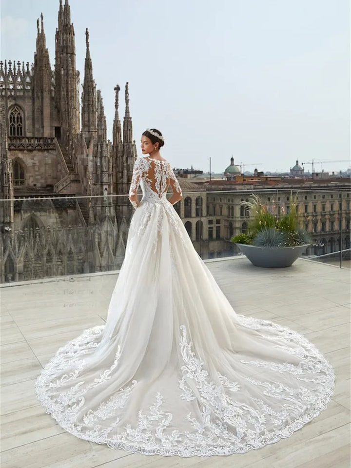 Lovely Detachable Train Bridal Gown