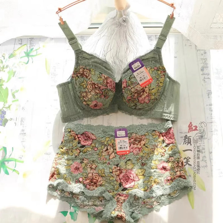 Stunning Plus Size Embroidery Bra