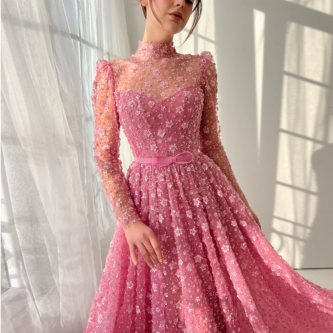 Charming 3D Floral High Neck Formal Gown