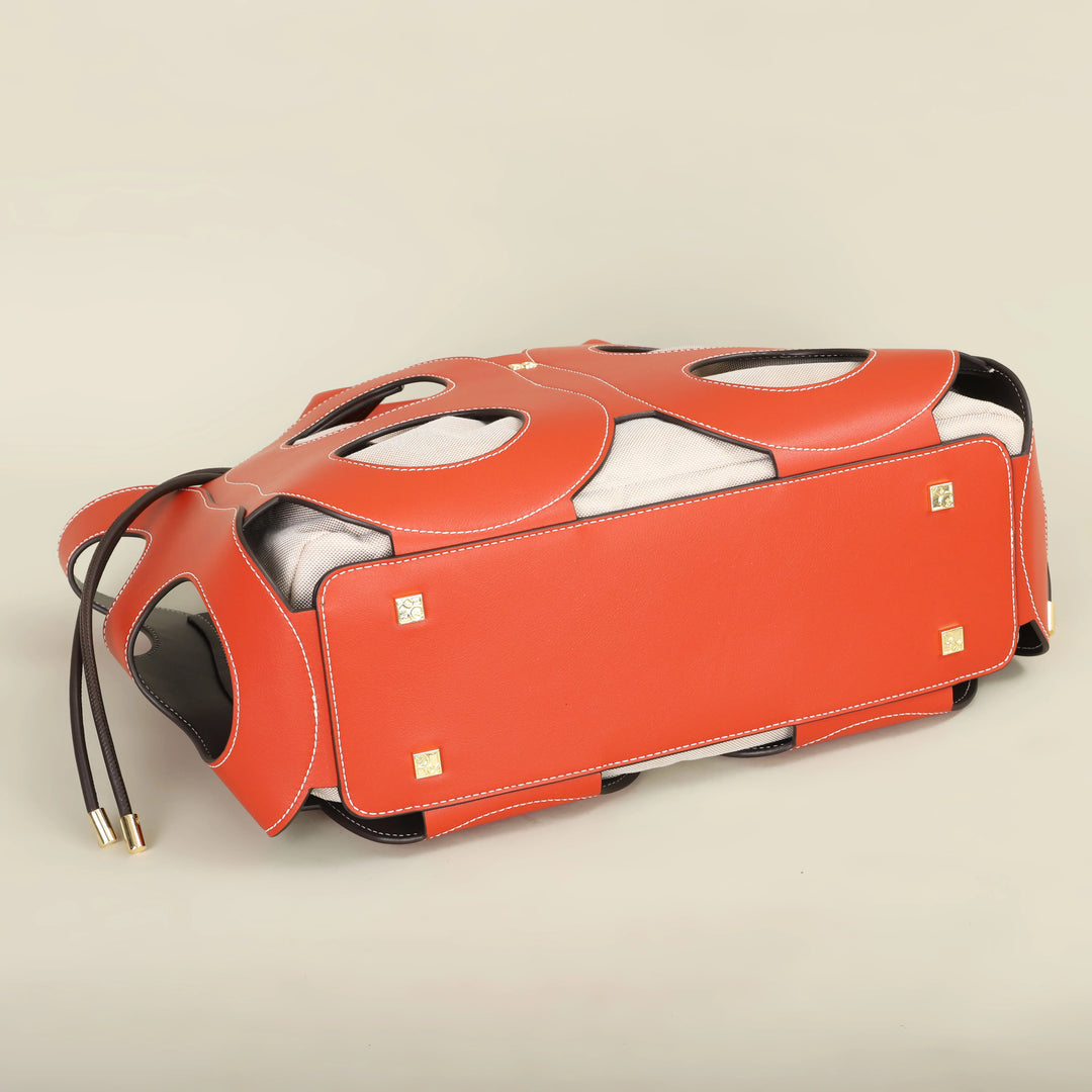 Luxurious Hollow Out Shoulder Bag