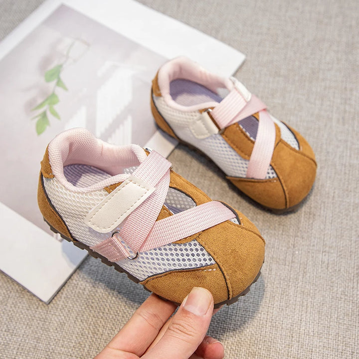 Trendy Hollow Mesh Baby Girl&