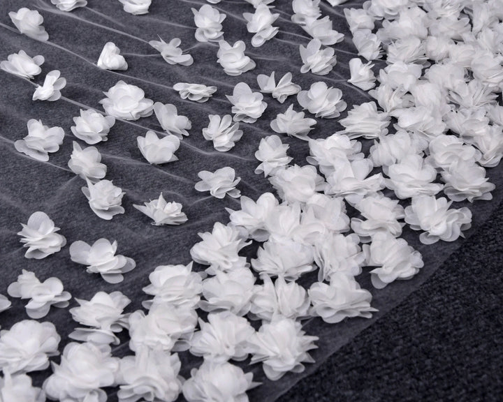 Romantic 3D Organza Flowers Bridal Veil