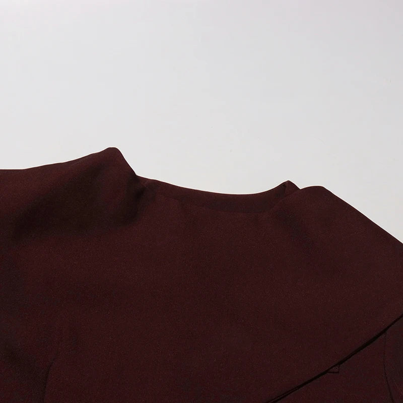 Trench-coat au design asymétrique chic