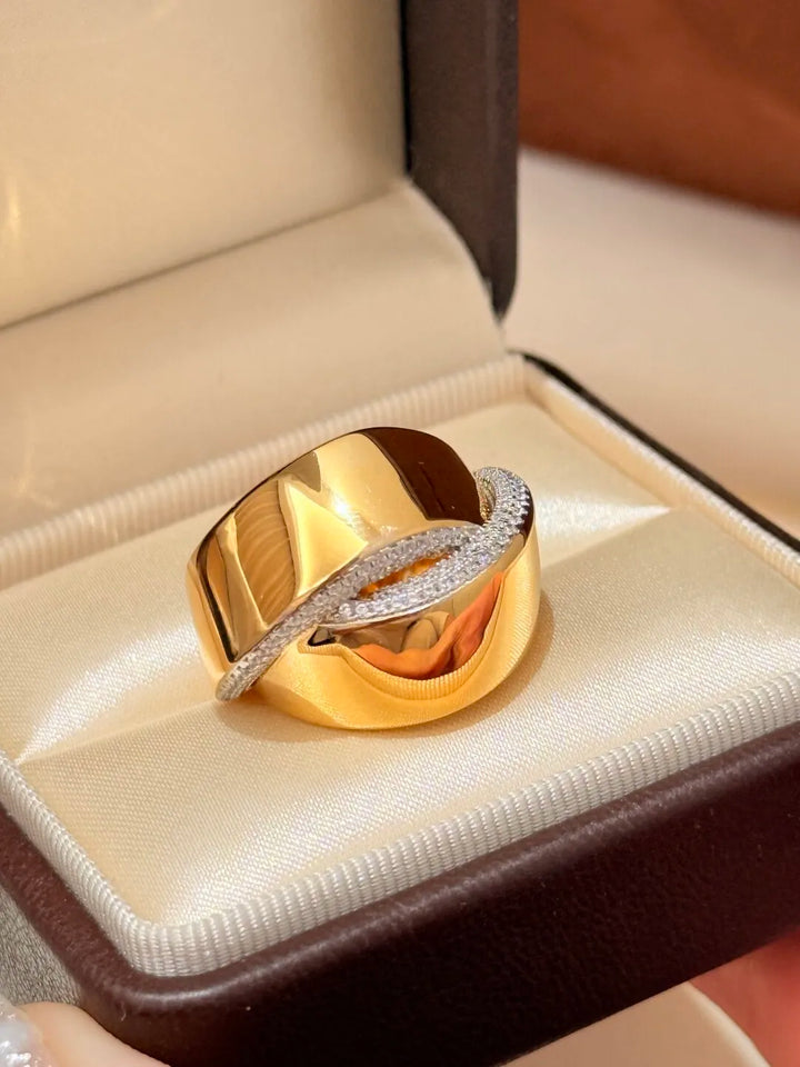 Vintage Cross Design Zircon Ring