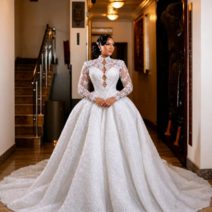 Romantic Retro High-Neck Lace Bridal Dress