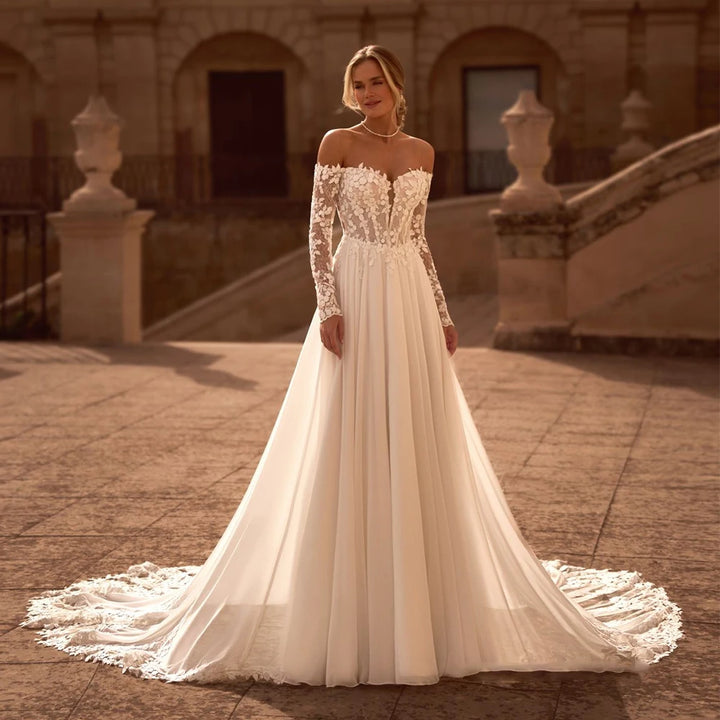 Beauteous Appliqué Chiffon Bridal Gown