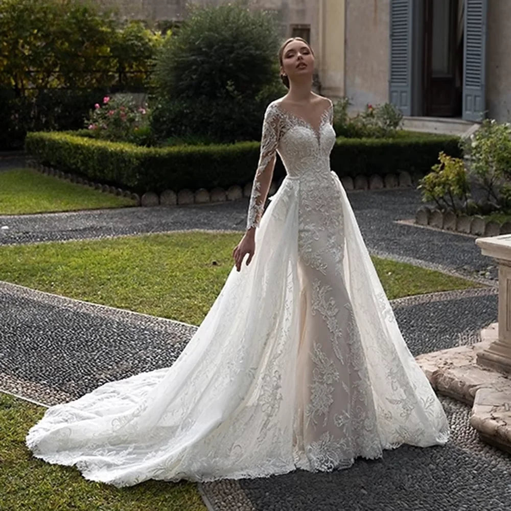 Stunning Backless Wedding Gown - With Detachable Train