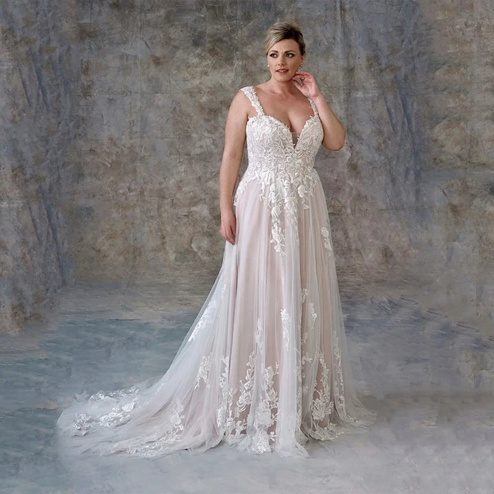 Flattering Applique Zipper Bridal Gown