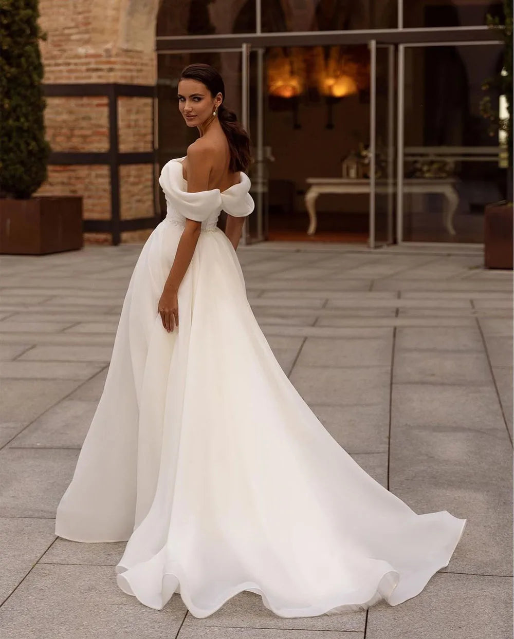 Dreamlike Off-The-Shoulder Wedding Dress