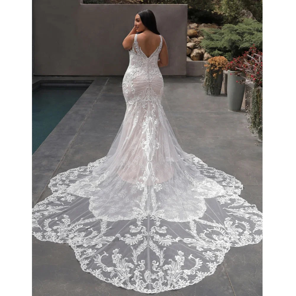 Breathtaking Sleeveless Plus Size Bridal Gown