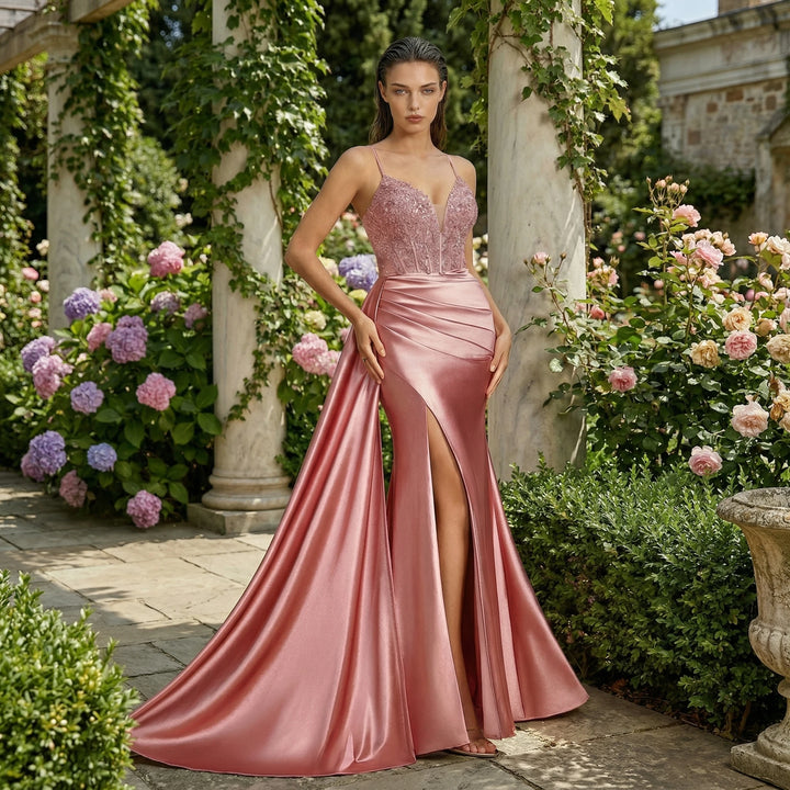 Delightful High-Slit Arabian Evening Dress
