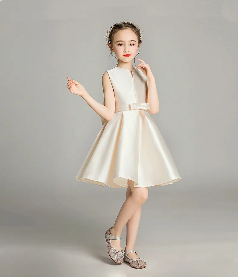 Charmante robe de soirée sans manches pour fille