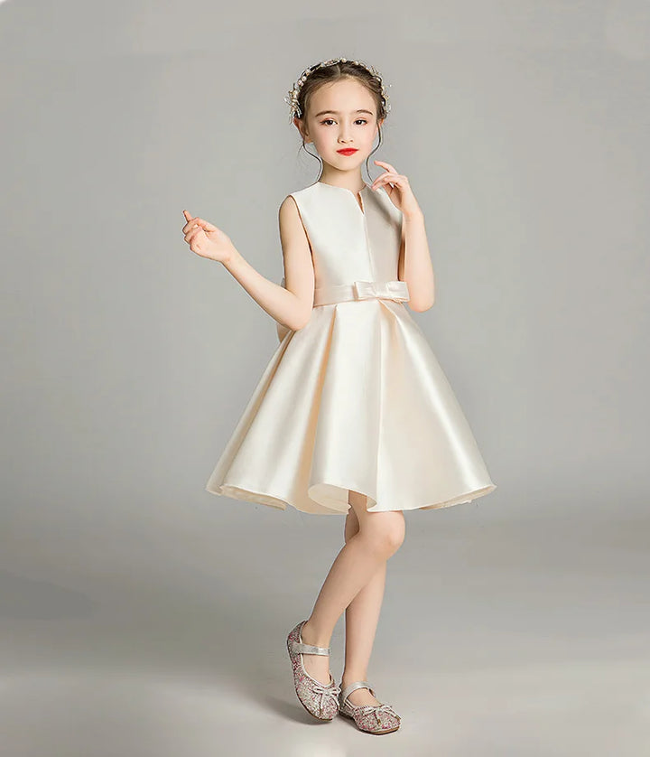 Charmante robe de soirée sans manches pour fille