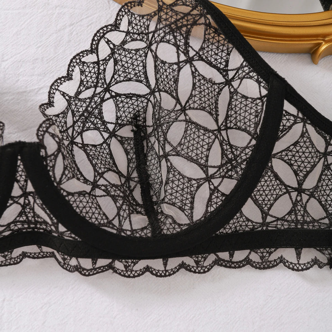 Classic Geometric Lace Lingerie Set