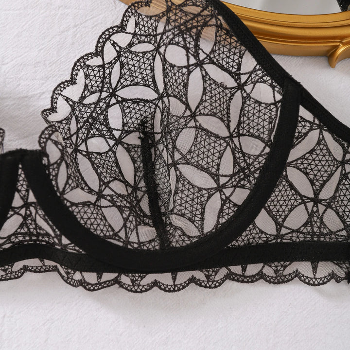 Classic Geometric Lace Lingerie Set