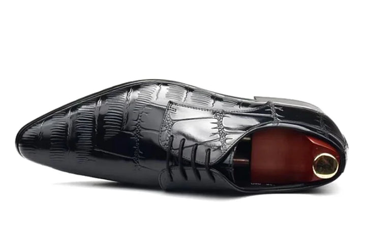 British Style Luxurious Embossed Shoes