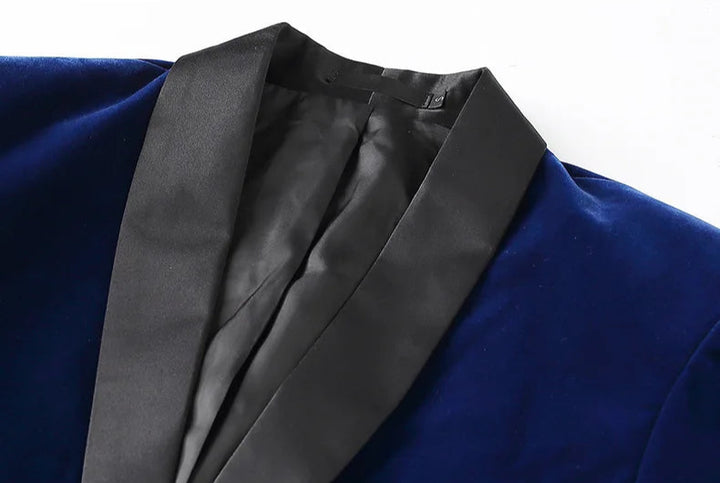 Vintage Fit Velvet Blazer