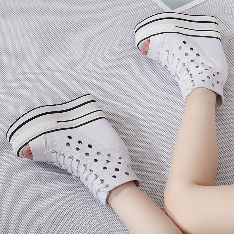 Stylish Platform Women's Ankle Booties