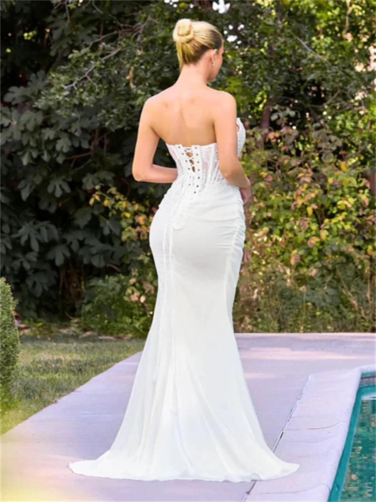 Regal Lace-Up Long Wedding Dress