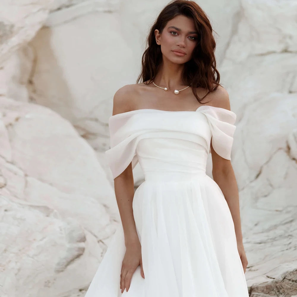 Simple Strapless A-Line Organza Bridal Gown