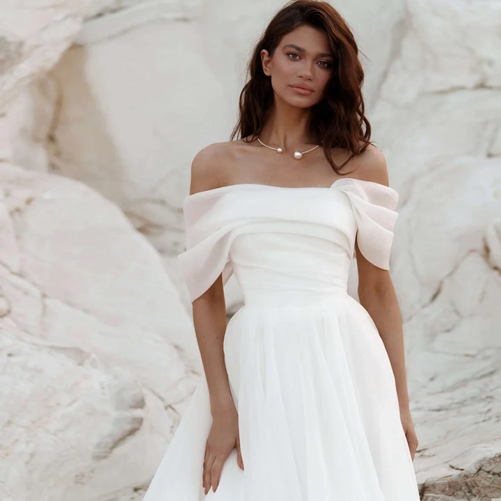 Simple Strapless A-Line Organza Bridal Gown