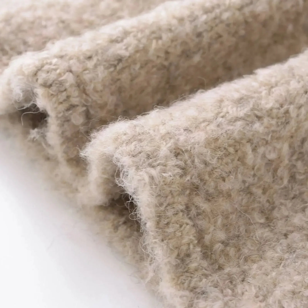 Smooth Knitted Short Cardigan